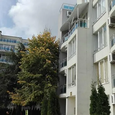 Апарт-отель Complex Oazis Равда